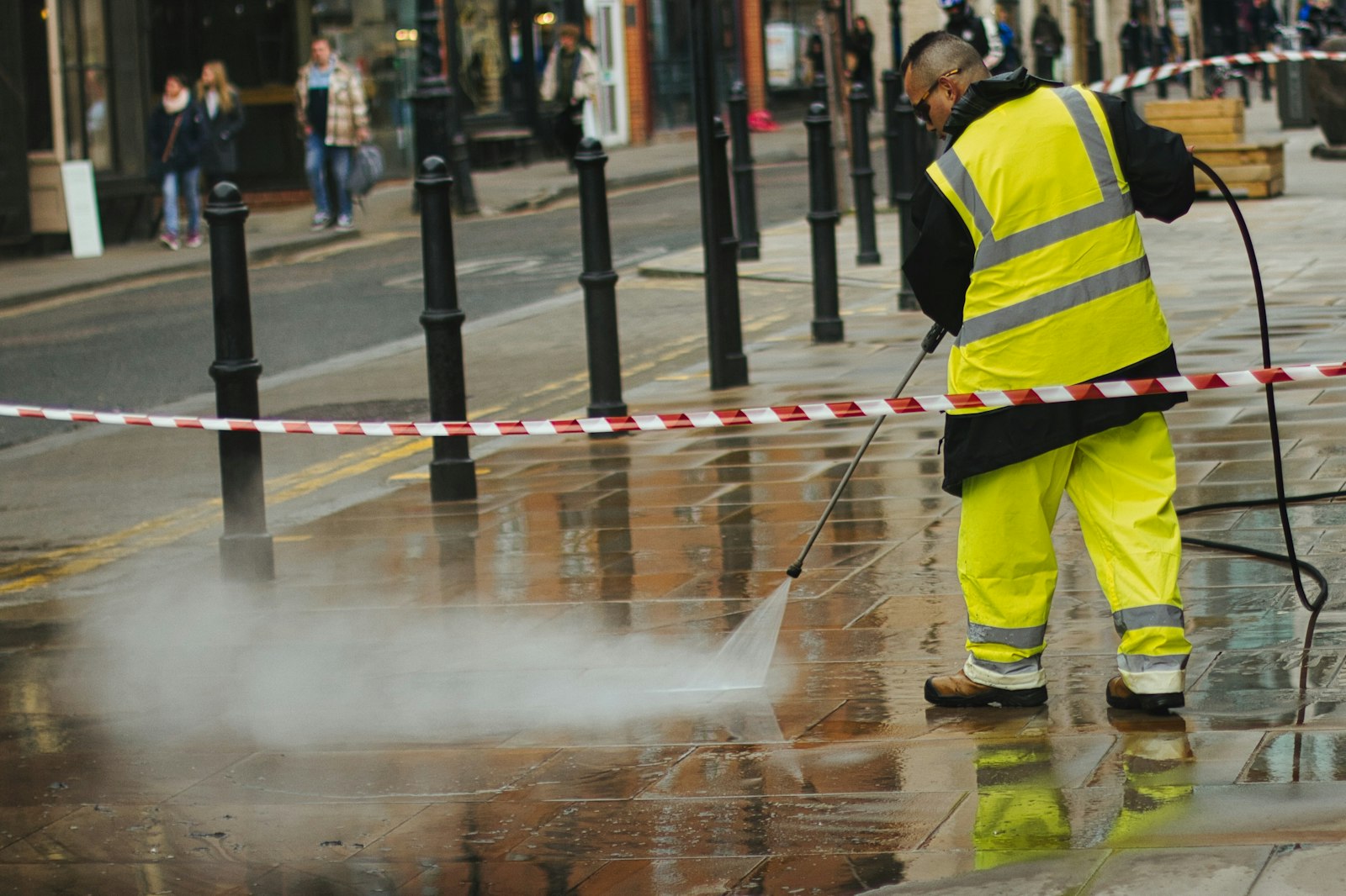 Sample pressure washing website hero